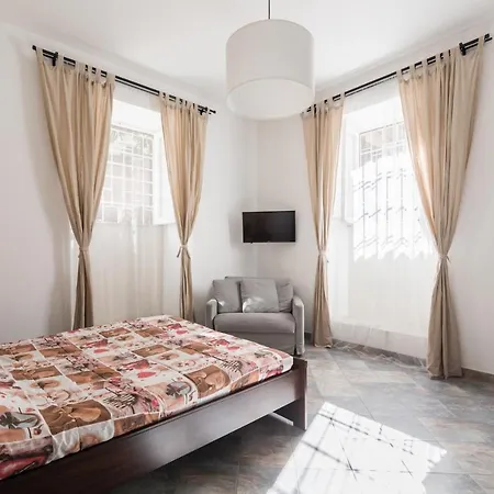 Domus Maximo Apartment Rome Exterior photo